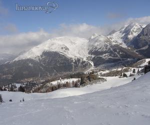 Vacanze tragiche: cade con gli sci e muore a 14 anni 