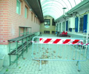 Alpignano, bocciodromo chiuso: esplode la protesta