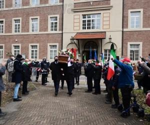 Collegno, ricordi e lacrime per l'addio a Cirella 