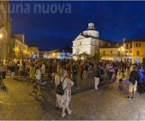 Orbassano, le notti bianche: shopping, musica e giochi per bimbi 