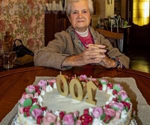 Delfina, 100 candeline per la "sartoira" di Bussoleno