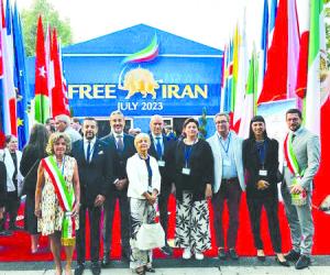 In piazza a sostegno del popolo iraniano