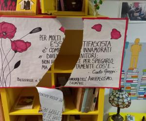 Bruino scende in piazza contro le intimidazioni