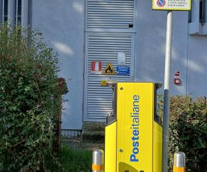 Nuove colonnine per auto elettriche in quattro uffici postali valsusini