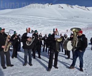 Valfrejus: la musica valsusina scia sulle piste francesi
