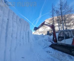 Moncenisio: via la valanga, ma la statale 25 per ora non riapre