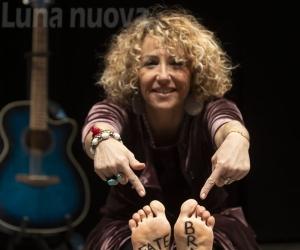 Con "Fate le brave" Claudia Vigneti racconta le donne