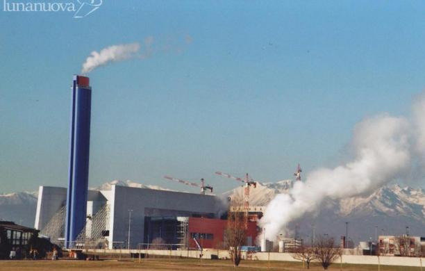 Il termovalorizzatore fuma di nuovo