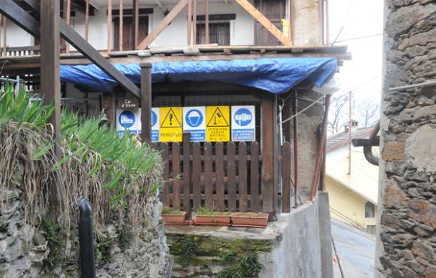 Muore colpito da una trave alla testa