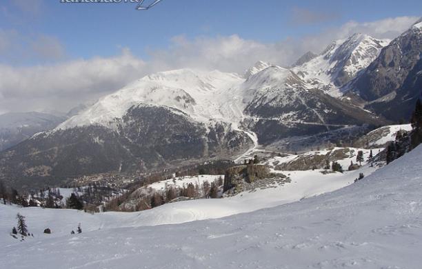 Vacanze tragiche: cade con gli sci e muore a 14 anni 