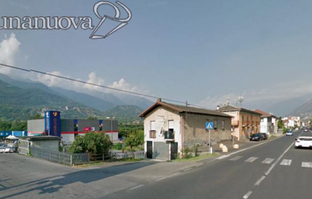 Razzia di cellulari e fotocamere in piena notte all'Unieuro