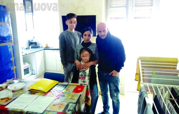 Collegno, famiglia sfrattata e abbandonata a se stessa