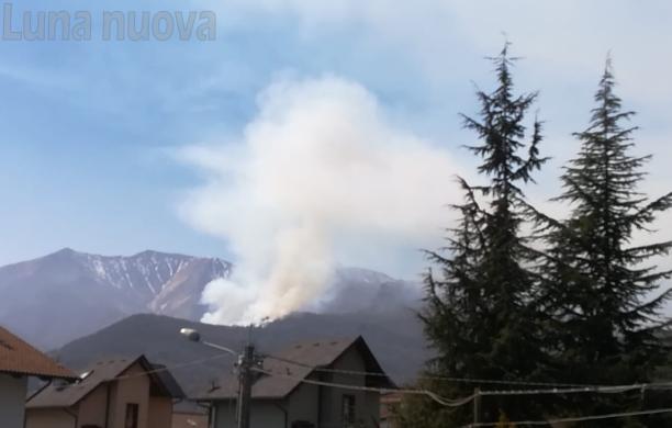 Giaveno, boschi in fiamme in zona Roccette