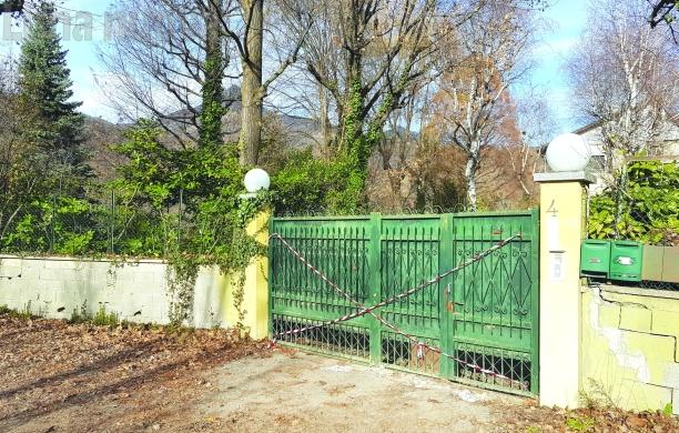 Villardora, perdono tutto nell&rsquo;incendio della casa: &laquo;Aiutateci a trovare una sistemazione&raquo;