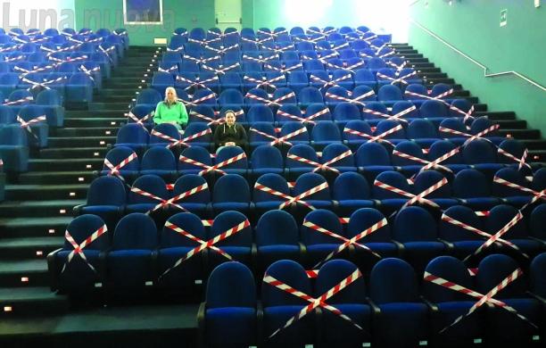 Piccoli cinema: costi e assenza di film tengono chiuse le sale
