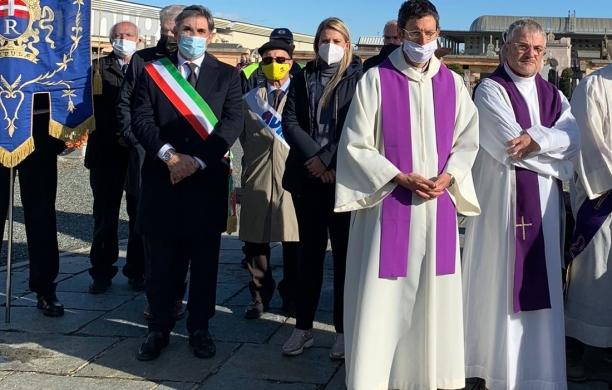 Rivoli d&agrave; il benvenuto a don Stefano Carena