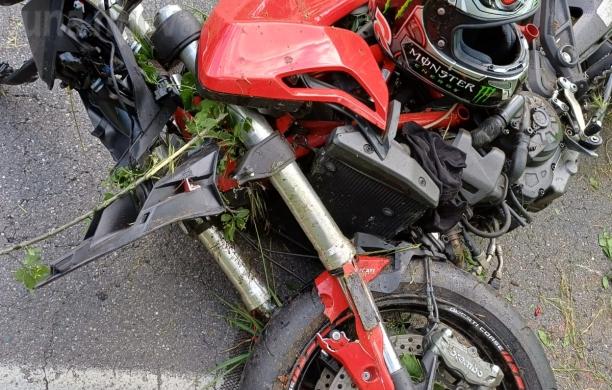 Avigliana: muore schiantandosi in moto contro un albero