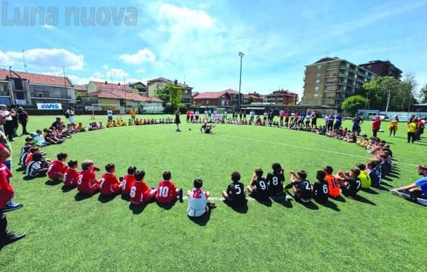 Collegno, la solidariet&agrave; scende in campo a Paradiso