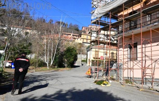 Caselette, muore a 63 anni cadendo dal ponteggio