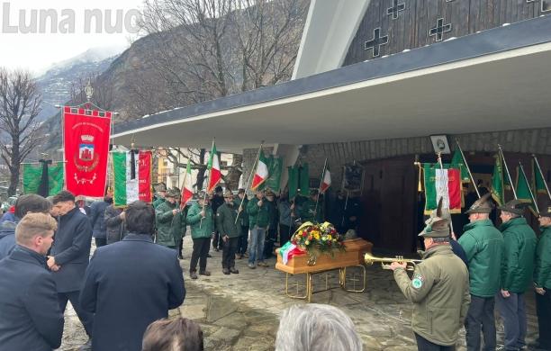 Mompantero: l'ultimo saluto al partigiano Giorgio Vigna