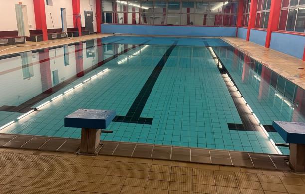 Alpignano, conto alla rovescia per la riapertura della piscina