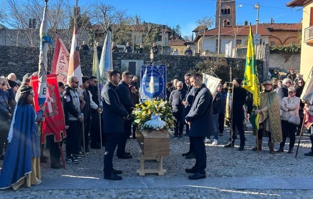 Avigliana, una folla per l'ultimo saluto ad Aristide Sada