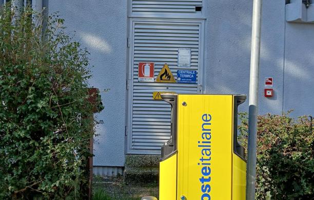 Nuove colonnine per auto elettriche in quattro uffici postali valsusini