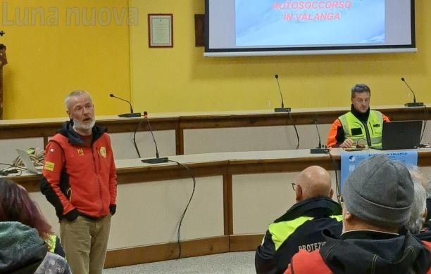 Tre giorni di lezioni di valanga tra Bussoleno e il Frais