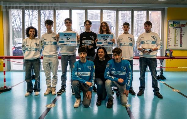 Giaveno, i ragazzi del Pascal alla Stem Racing tra fisica e miniauto 