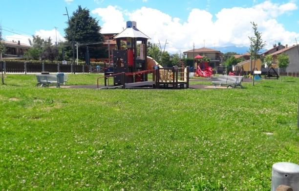 Rosta, la primavera passa dai parchi giochi