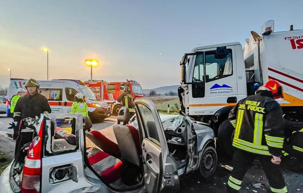 Villar Dora: schianto fatale all'alba, muore un 55enne 