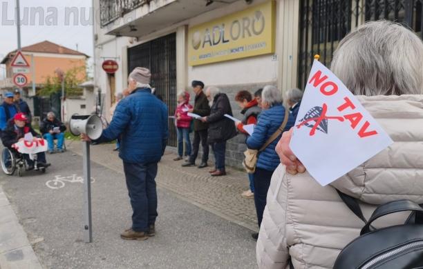 Avigliana, una Via Crucis sulle devastazioni del cantiere Tav