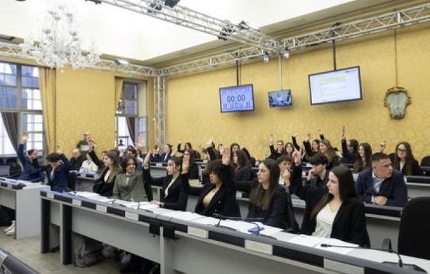 Progetto Ragazzi in Aula 2026: studenti protagonisti della democrazia